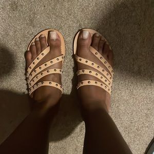 SOLD! Tory Burch Sandals